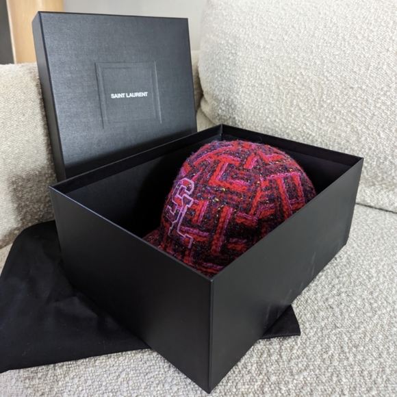 YSL Tweed Cap - Picture 2 of 13